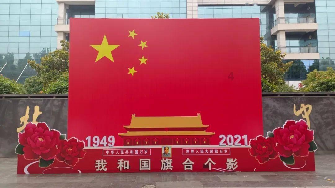 《新闻女王》带给佘诗曼辉煌胜利，我却心生同情为她喝彩！